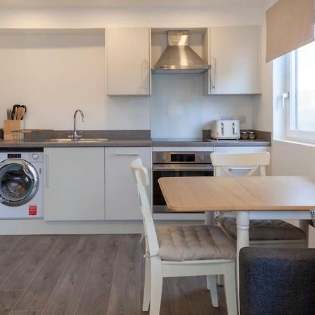 Contemporary 1 Bedroom Apartment In Ashford Ашфорд Екстер'єр фото