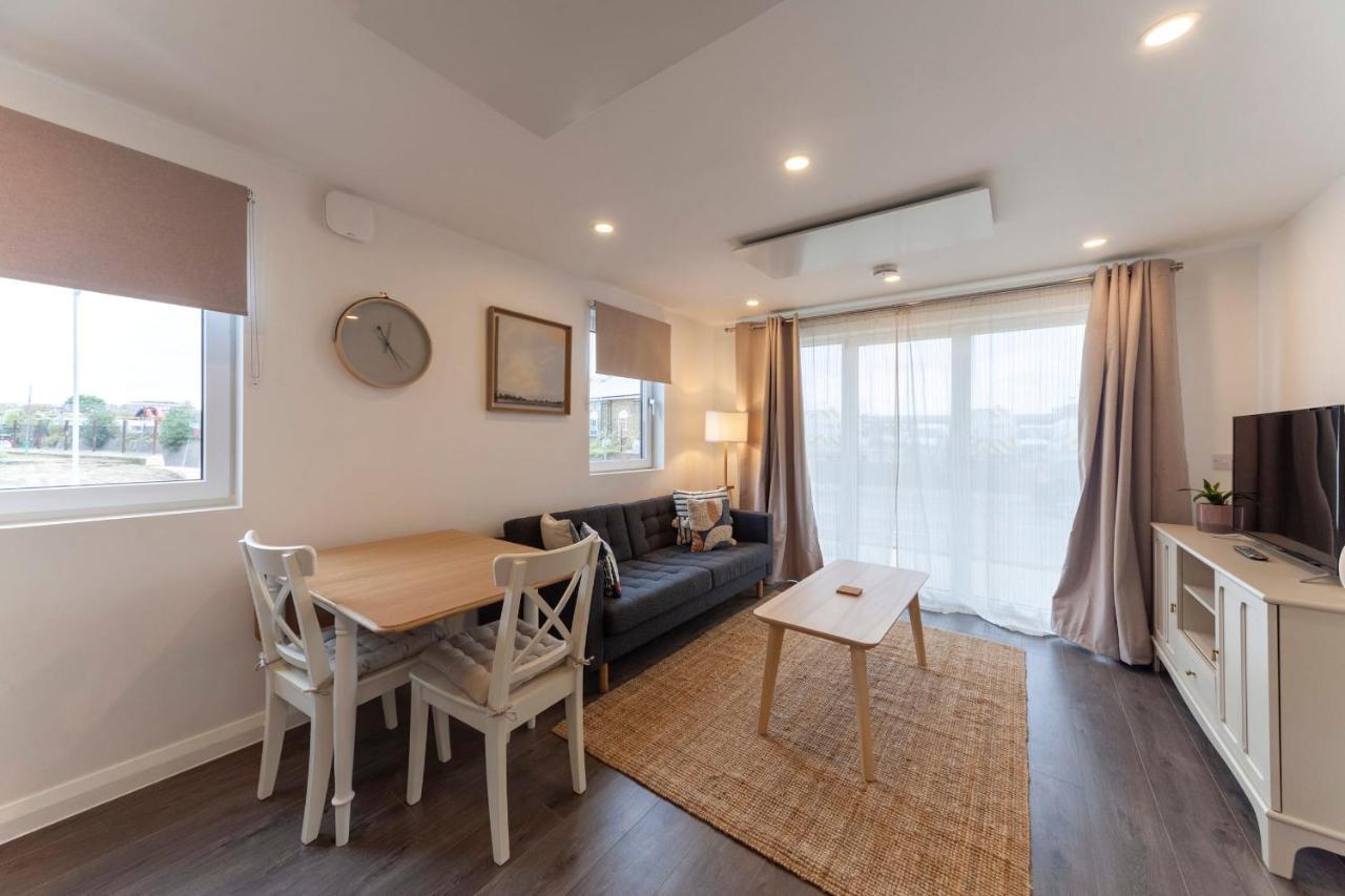 Contemporary 1 Bedroom Apartment In Ashford Ашфорд Екстер'єр фото