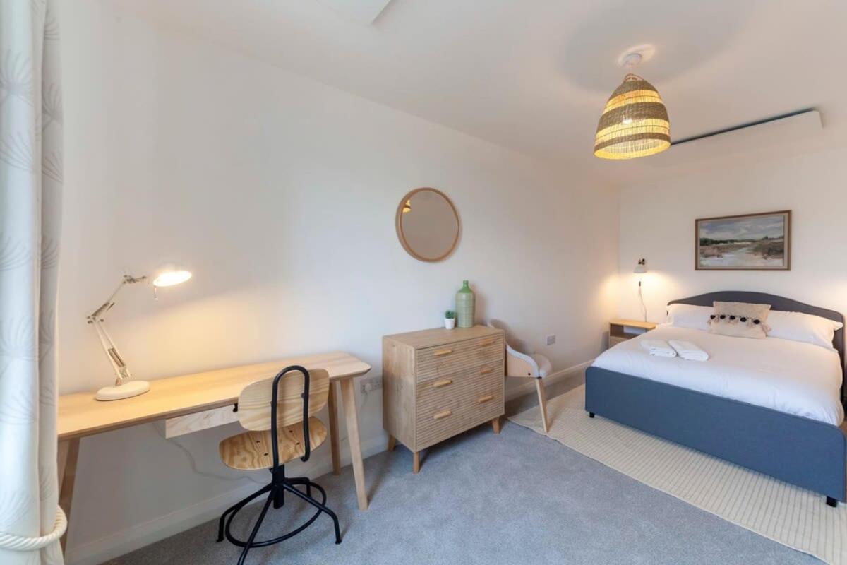 Contemporary 1 Bedroom Apartment In Ashford Ашфорд Екстер'єр фото